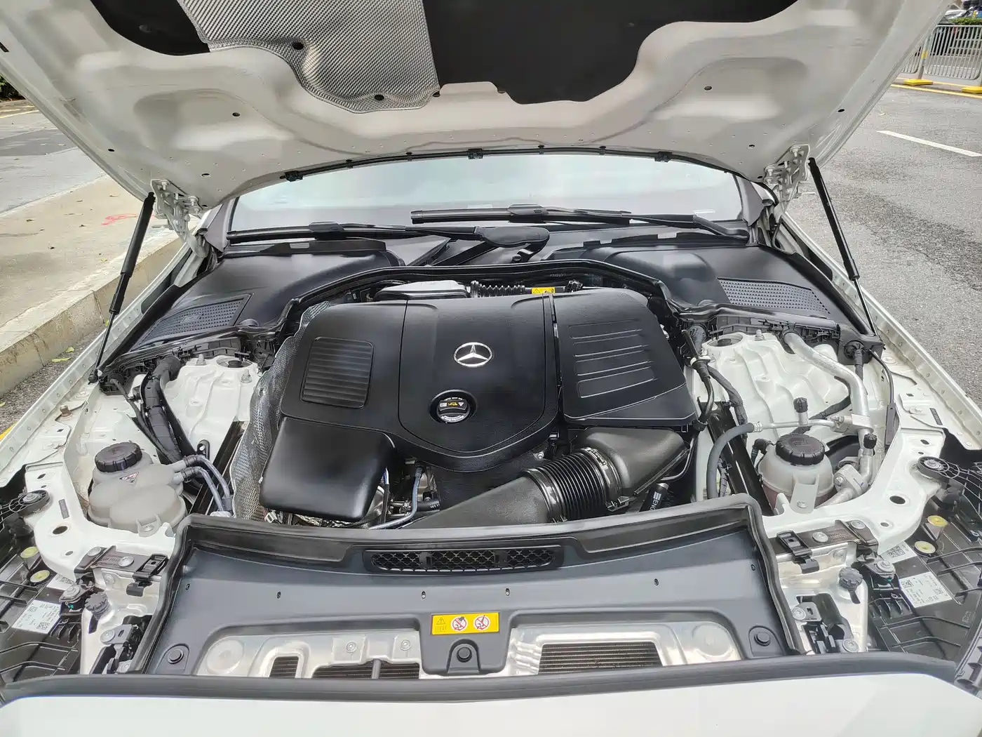 MERCEDES-BENZ C CLASS