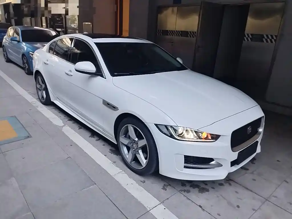 Jaguar XE 2017 2015 2.0T 200PS R-Sport
