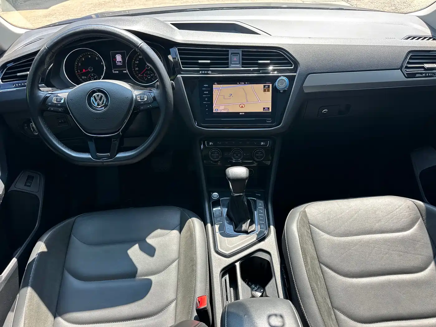 Volkswagen Tiguan L 2019 Facelift 330TSI Auto 2WD Smart Luxury China VI фото 8