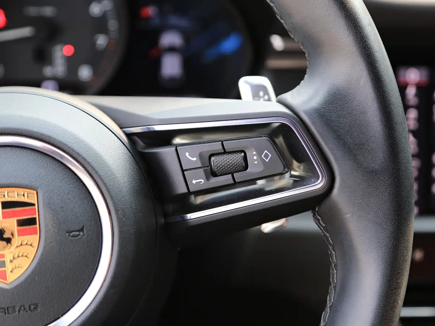 Porsche Macan 2022 Macan 2.0T фото 12