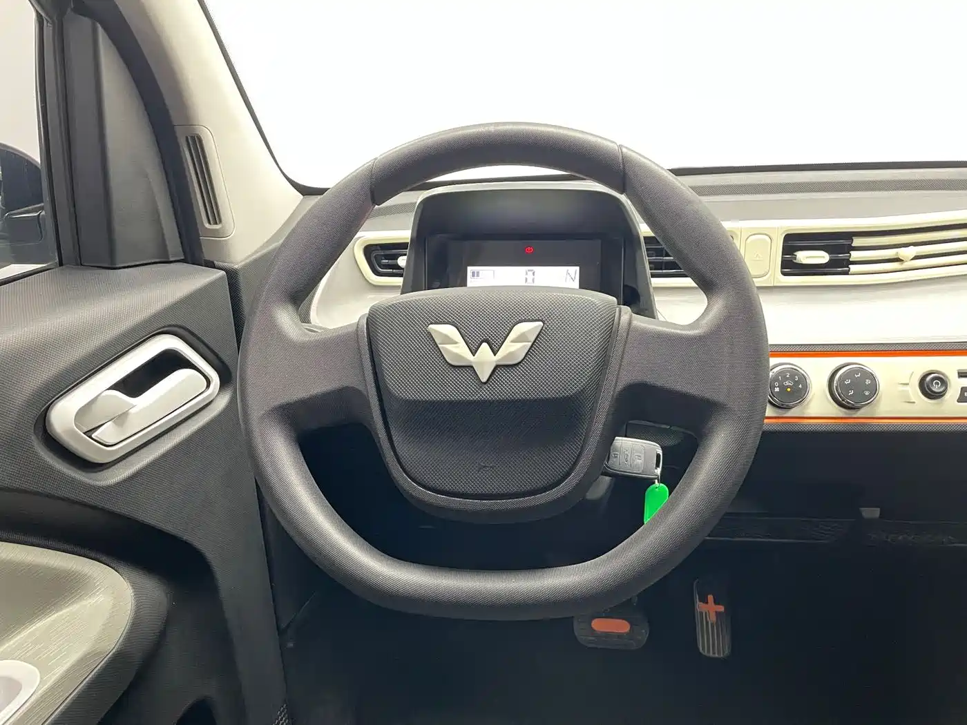 Photo 15 - Wuling Motors Hongguang MINIEV