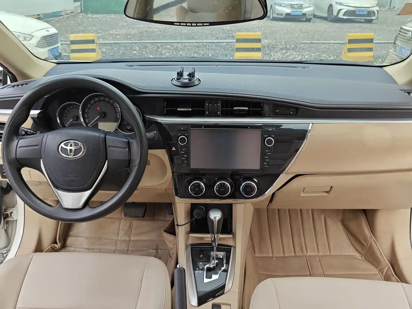 Toyota Corolla 2014 1.6L CVT GL фото 8