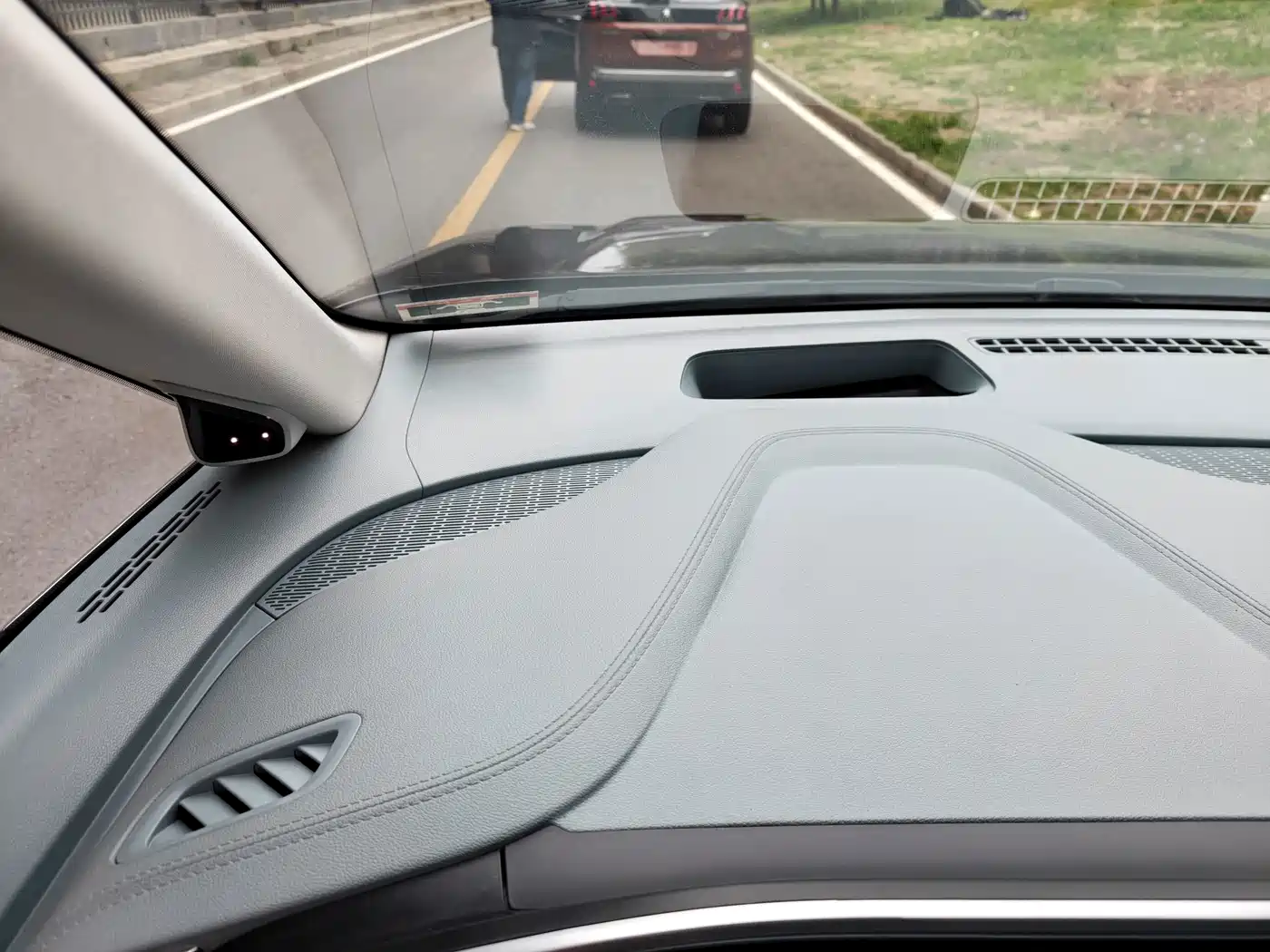 SAIC Maxus Maxus G90 2023 2023 2.0T Interstellar Six-Seater Edition