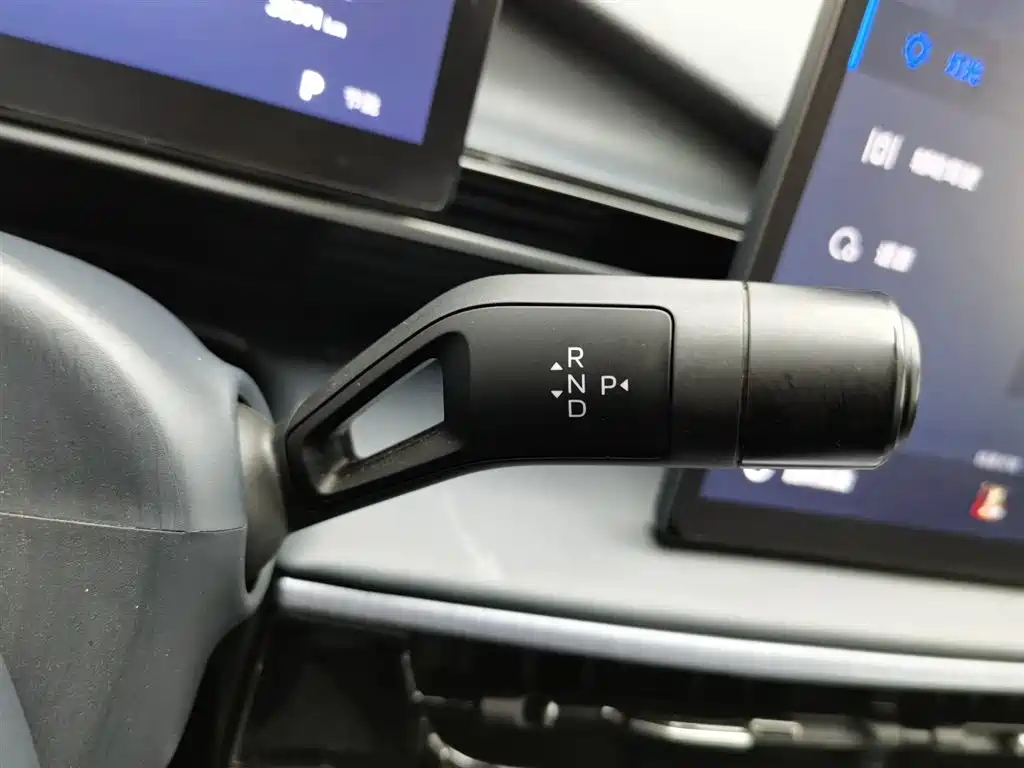 GEELY GALAXY GALAXY E5