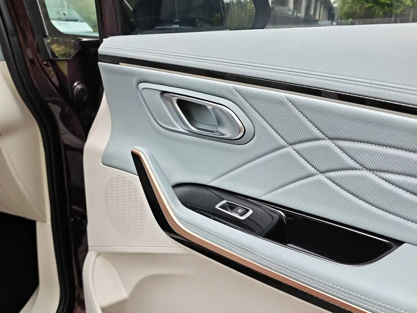 SAIC Maxus Maxus G90 2023 2023 2.0T Interstellar Six-Seater Edition