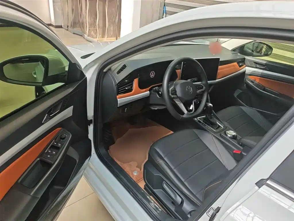 Volkswagen Bora 2025 Facelift 200TSI DSG Navigation Edition фото 16