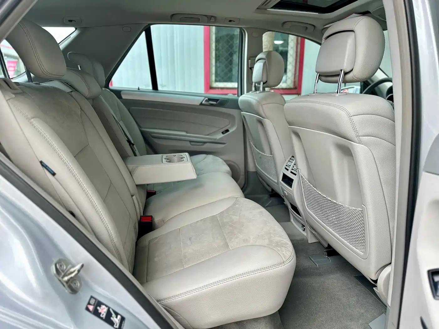 Mercedes-Benz M-Class 2010 ML 300 4MATIC фото 33