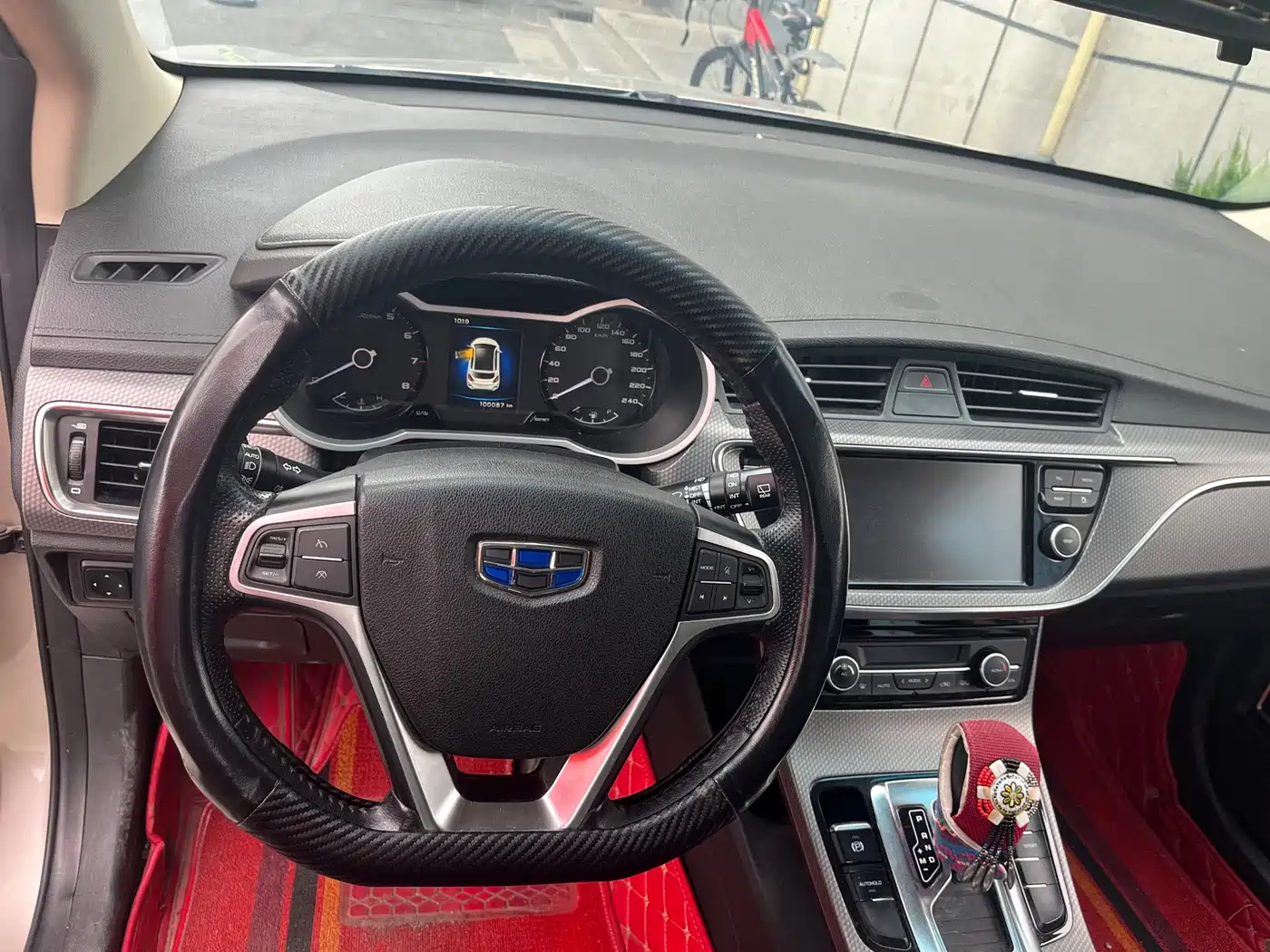 Фото 14 - Geely Emgrand GS