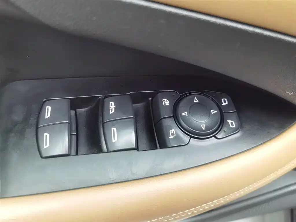 Buick LaCrosse 2016 Model 28T Elite фото 9