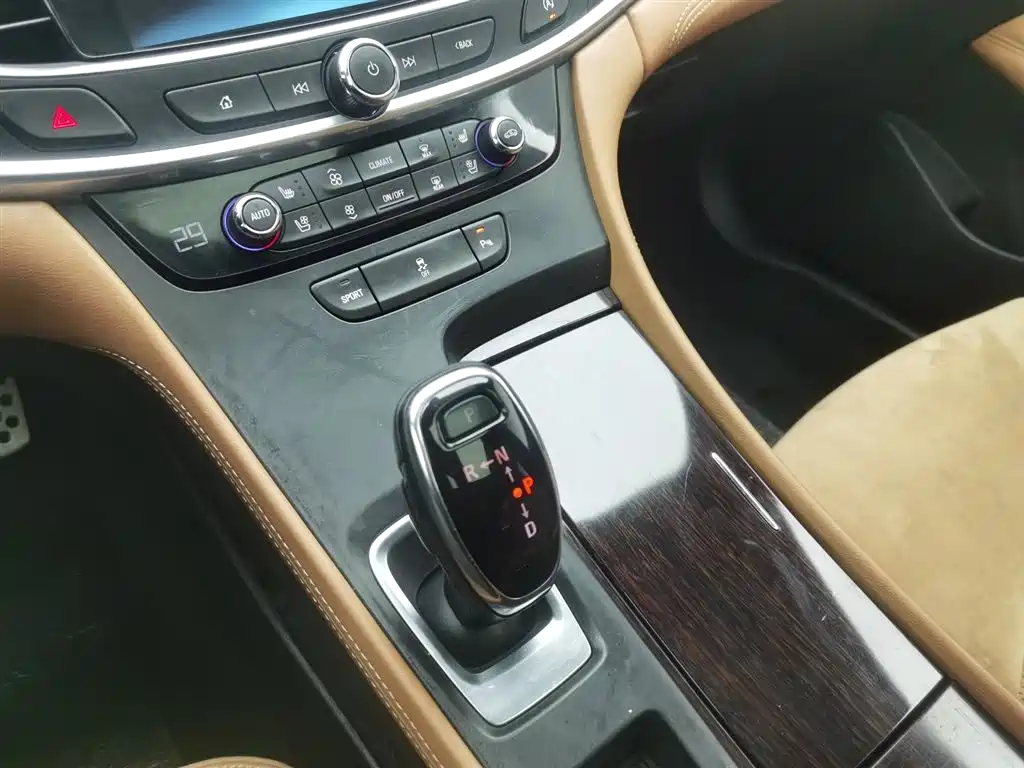 Buick LaCrosse 2016 Model 28T Elite фото 13