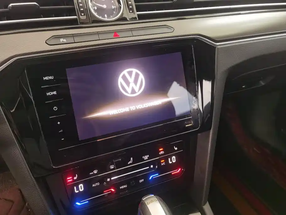 Volkswagen Magotan 2020 330TSI DSG Leading фото 13