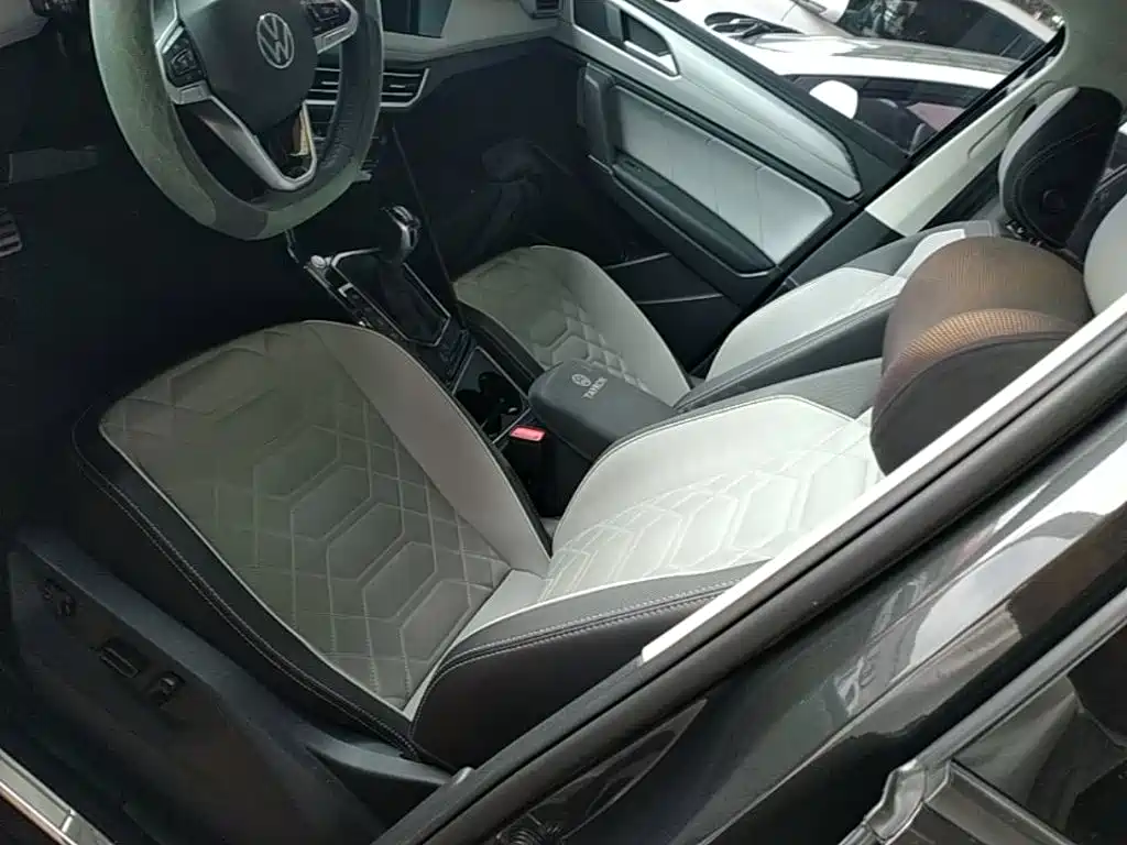صورة 15 - Volkswagen Tayron