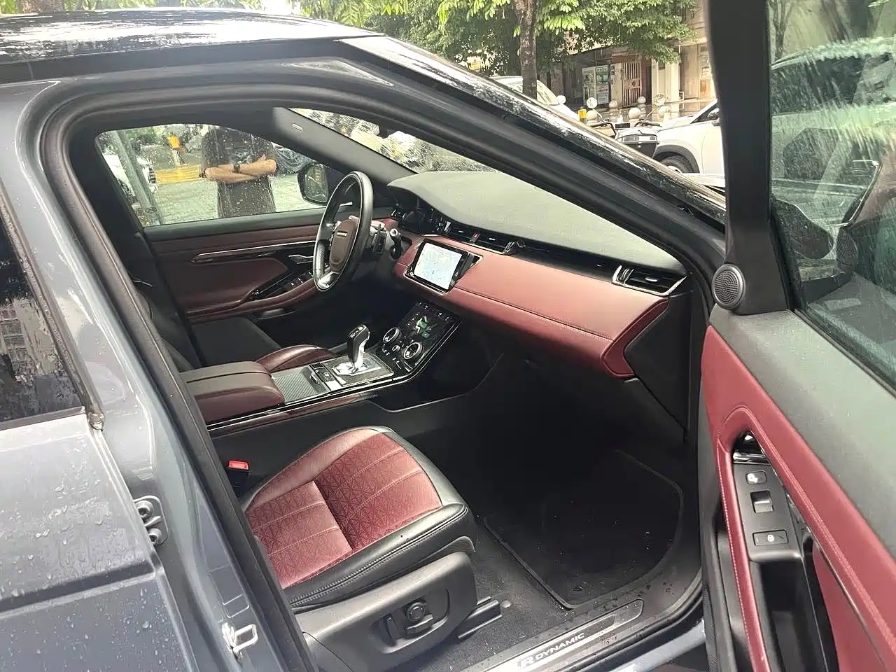 Land Rover Range Rover Evoque 2020 Model 249PS R-DYNAMIC S Gloss Black Sport Tech Edition фото 6