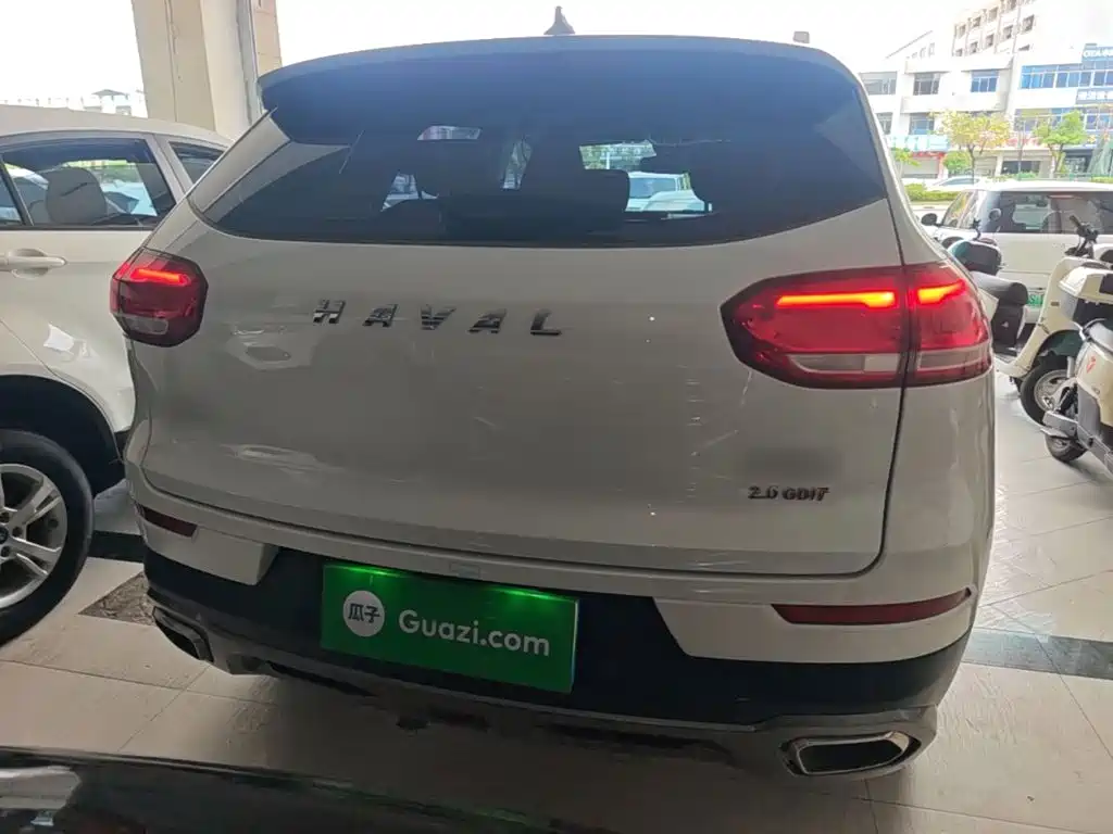 Photo 6 - Haval H6