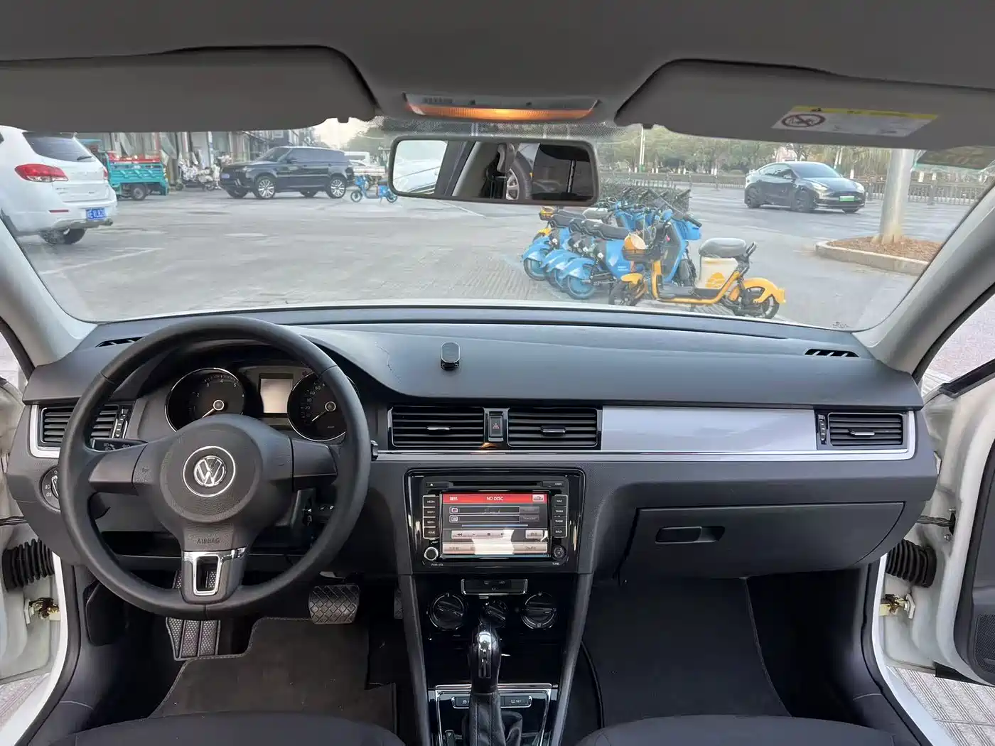 Volkswagen Bora 2015 Quality Edition 1.6L Automatic Fashion фото 5