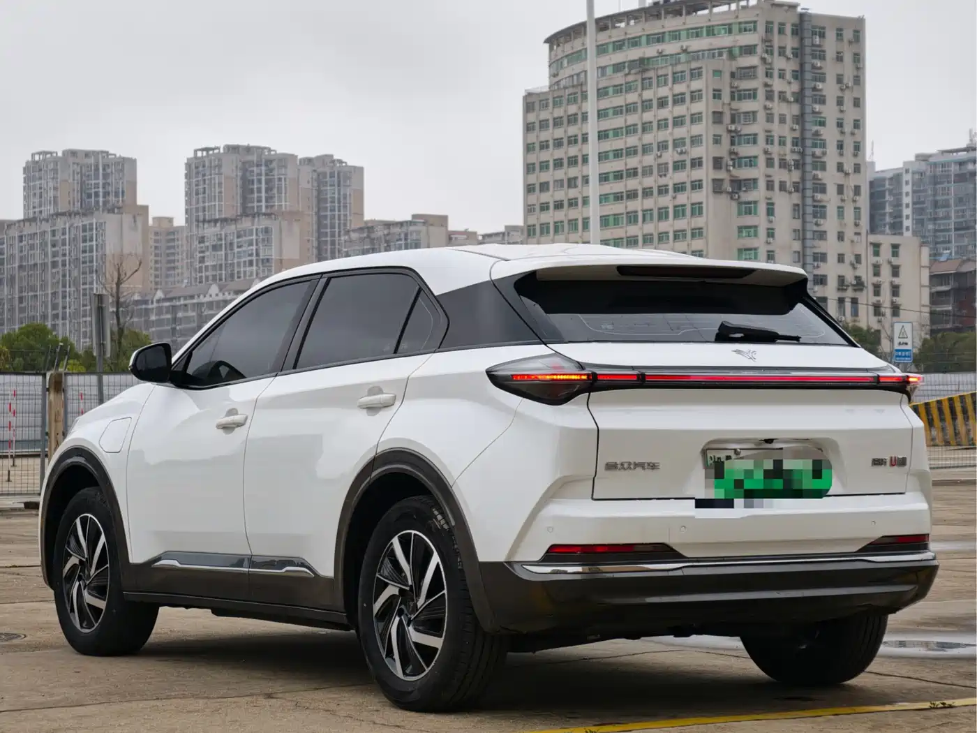 NEZHA AUTOMOBILE NEZHA U