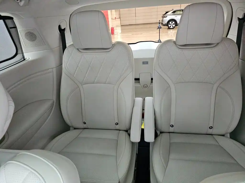 WEY Alpine 2025 2025 AWD Alpine 9