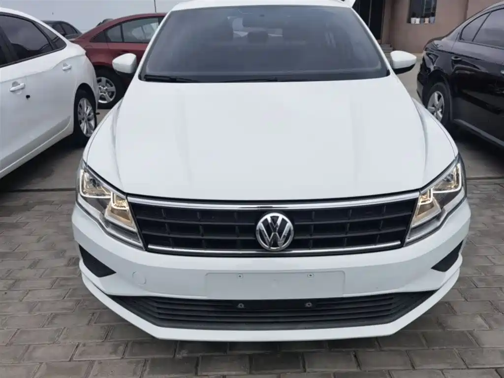 Volkswagen Jetta 2019 Dream Edition 1.5L Manual Fashion фото 3