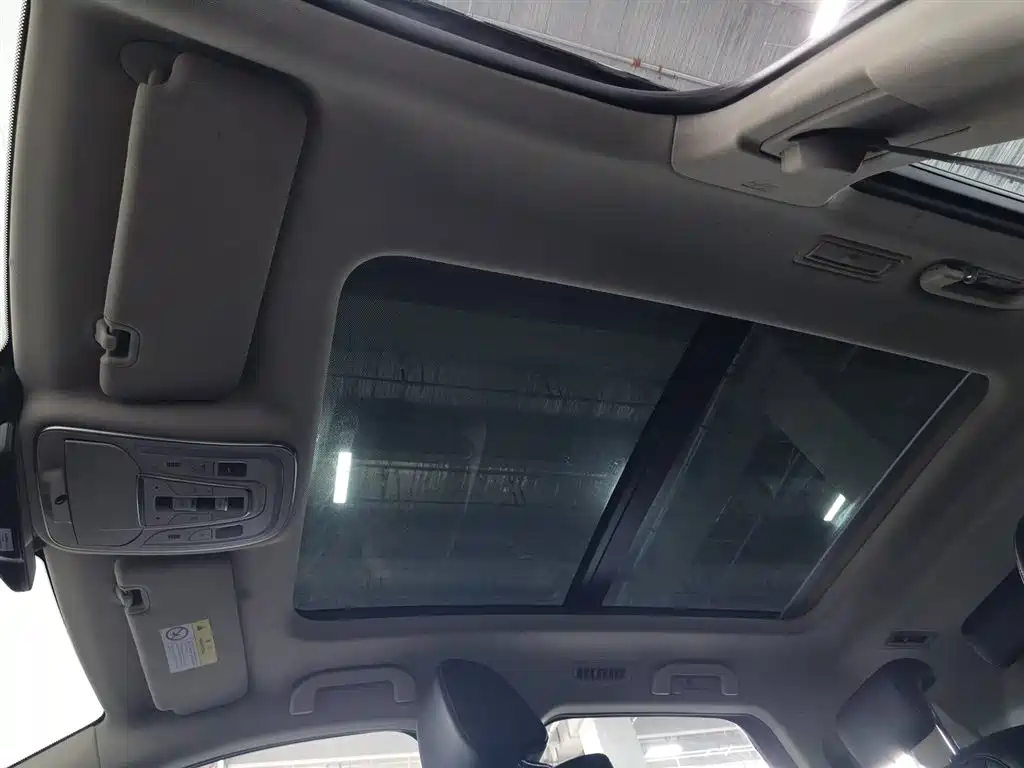 BYD Tang 2018 2.0T Automatic Smart Connection Noble Edition 7-Seater China V фото 14