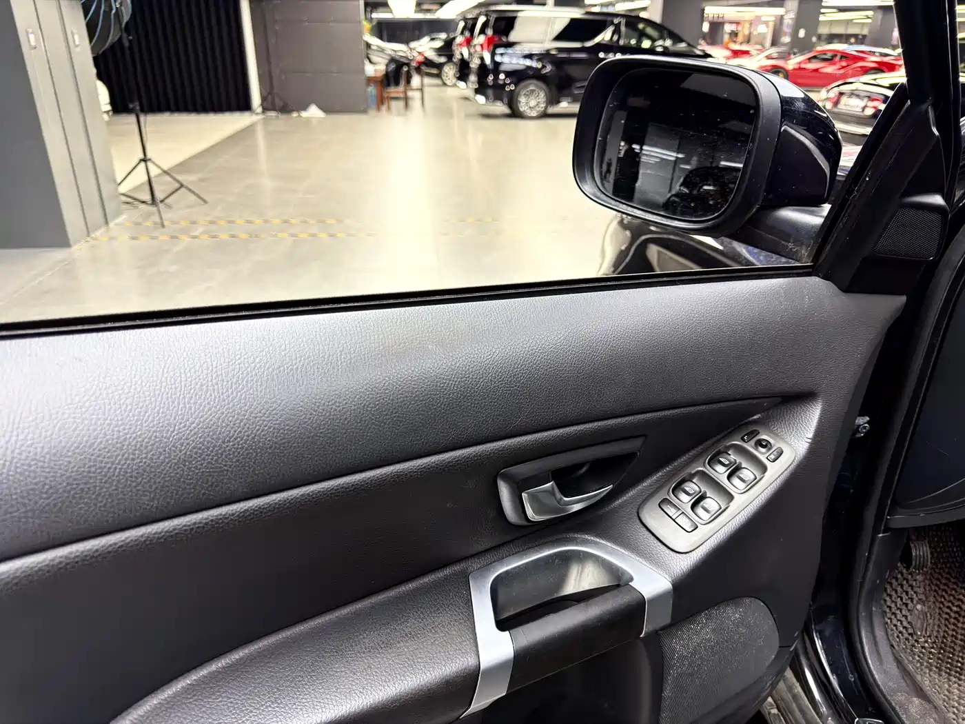 Volvo XC Classic 2014 T5 Luxury Edition фото 7