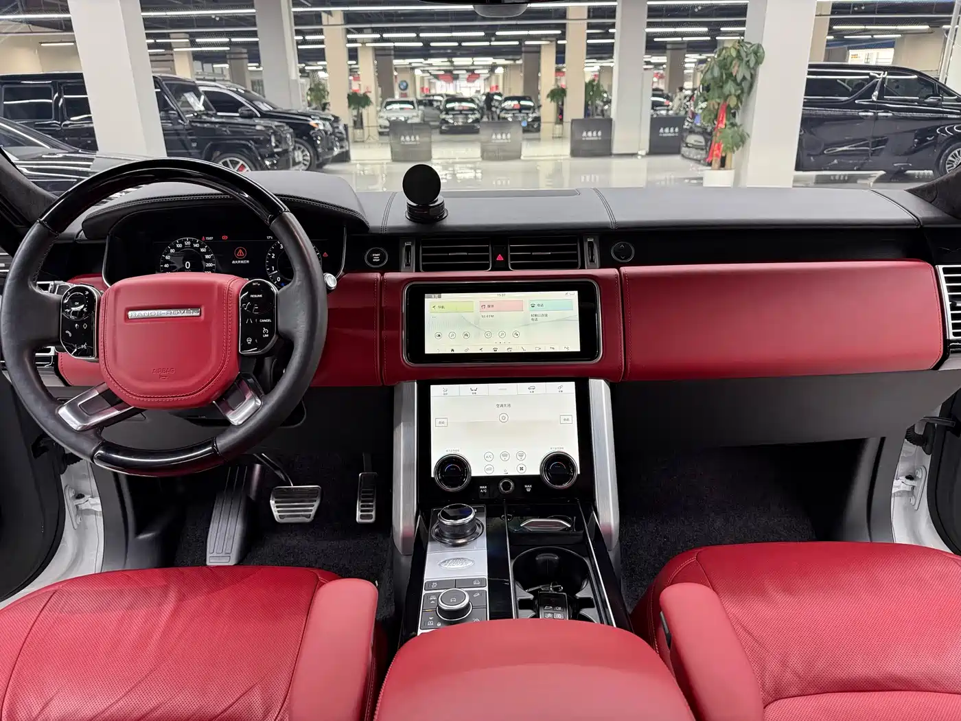 Land Rover Range Rover 2022 3.0 L6 400PS Prestige Genesis Extended Edition фото 19