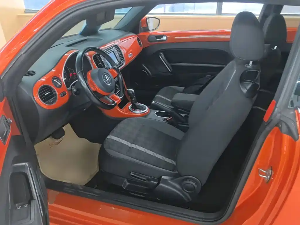 Volkswagen Beetle 2019 2018 180TSI Easy Joy Edition