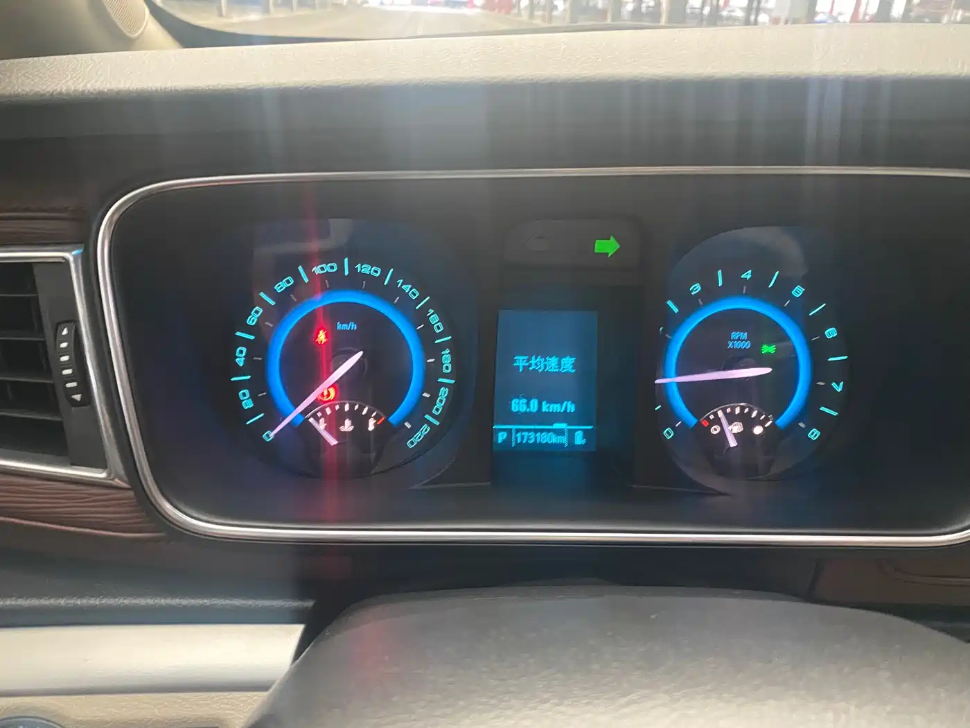 Buick GL8 2014 2.4L CT Luxury Business Comfort фото 16