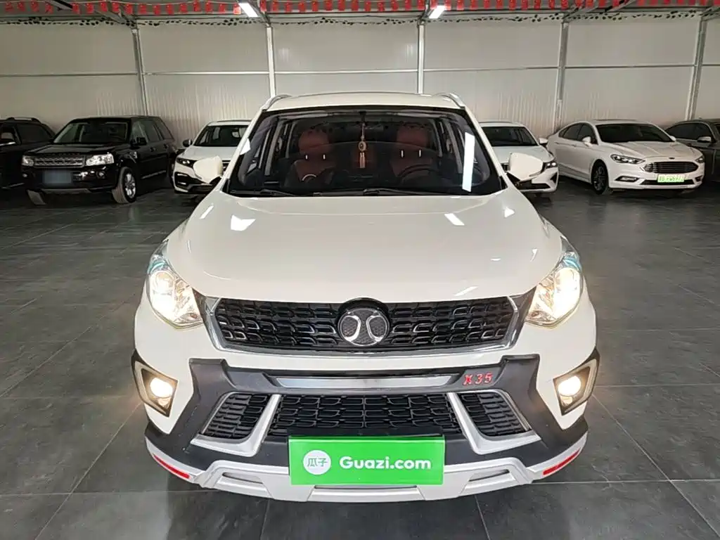 BAIC Senova X35 2016 2016 1.5L Manual Luxury Edition