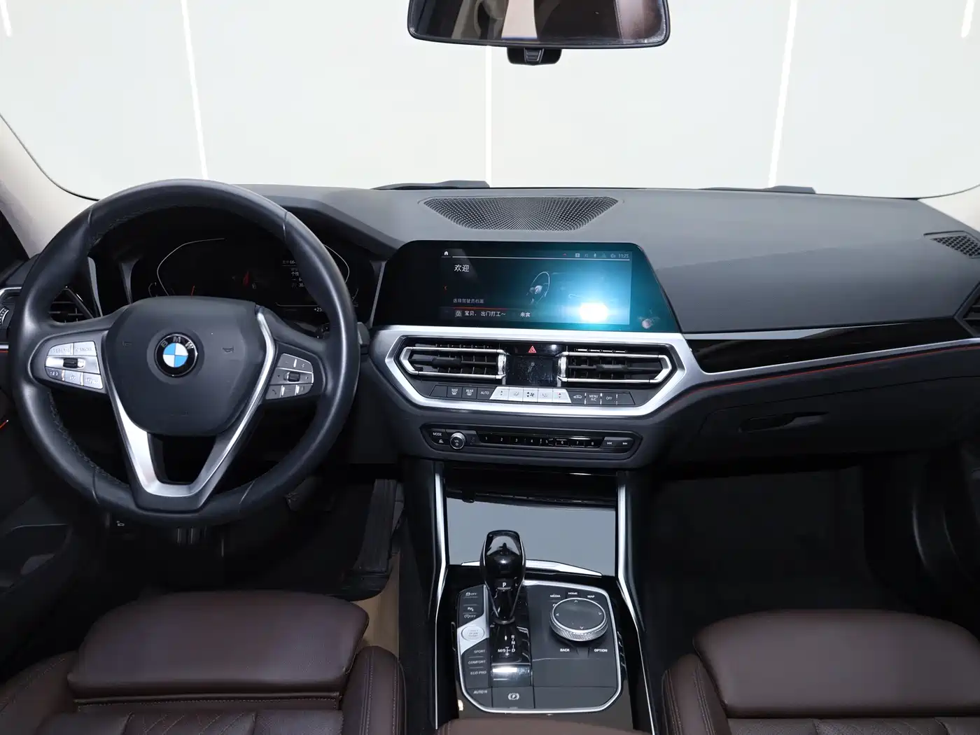 BMW 3 Series 2022 320i Sport Package фото 26