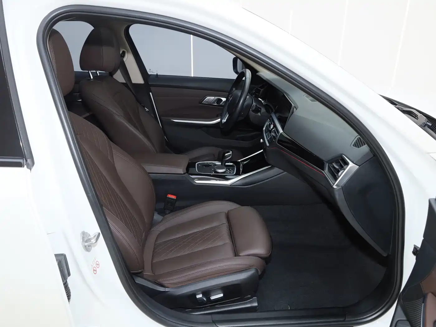 BMW 3 Series 2022 320i Sport Package фото 27