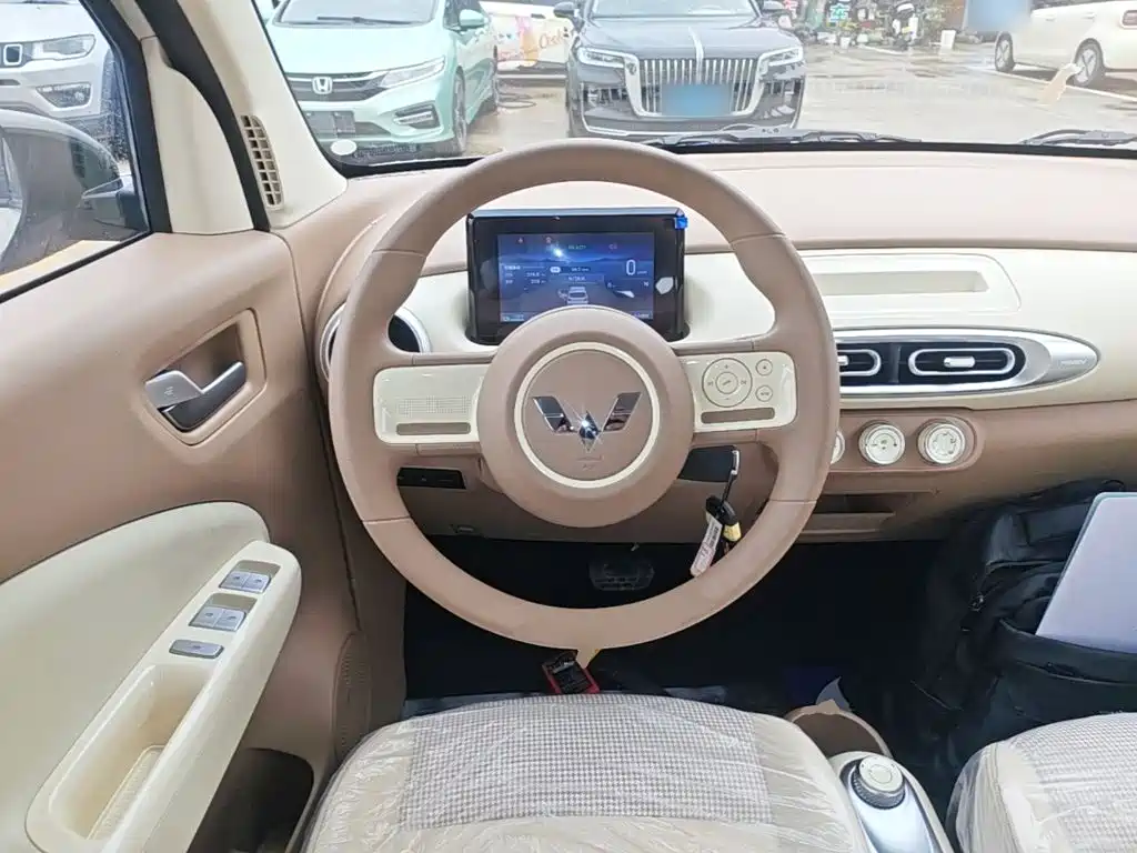 Wuling Motors Hongguang MINIEV 2026 2025 4-Door Advanced