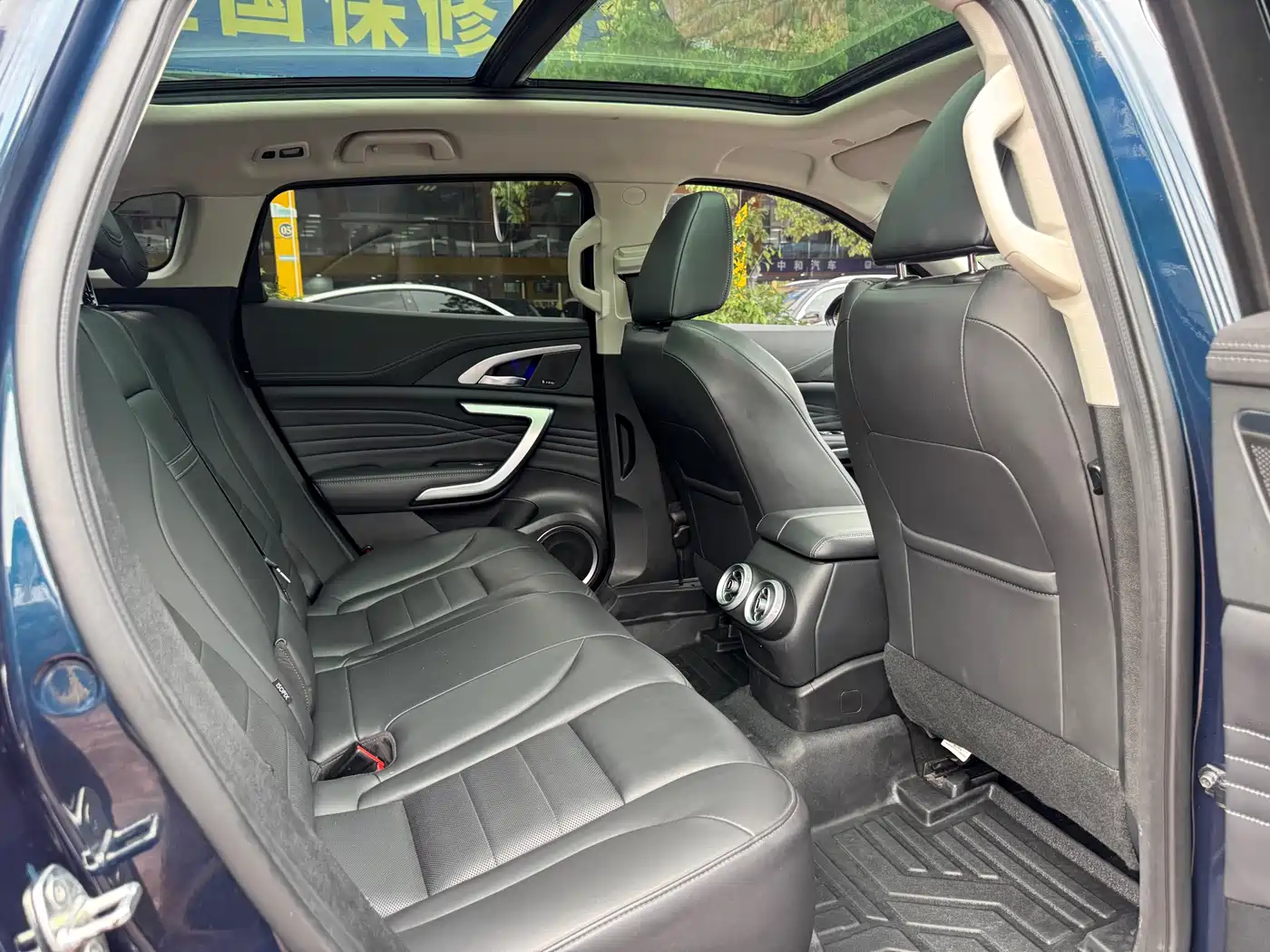 WEI PAI WEI BRAND VV7