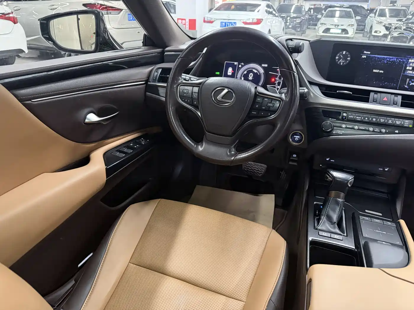 Lexus ES 2020 Model 300h Excellence Edition фото 8