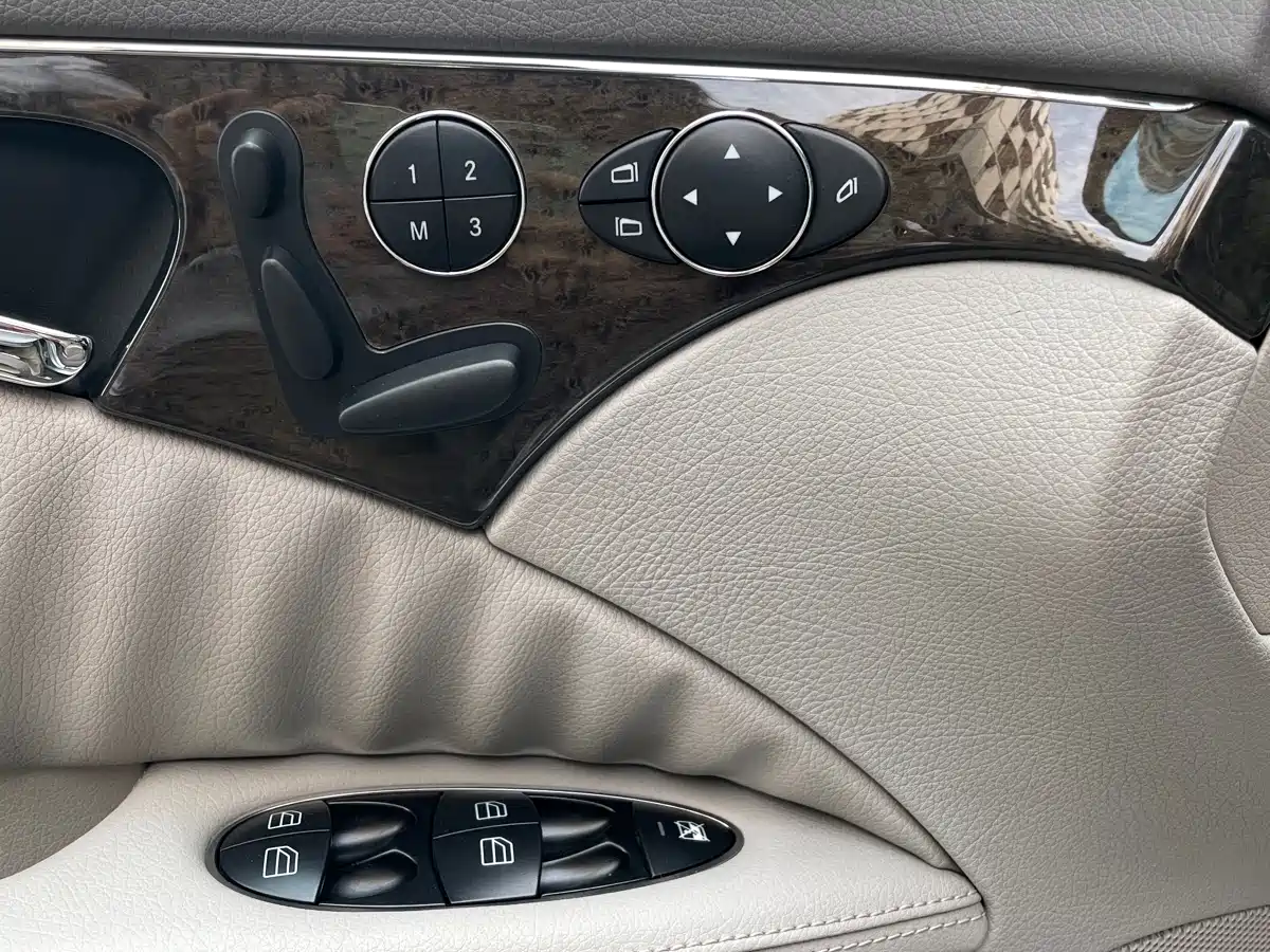Mercedes-Benz E-Class (Import) 2006 E 500 Fashion фото 19