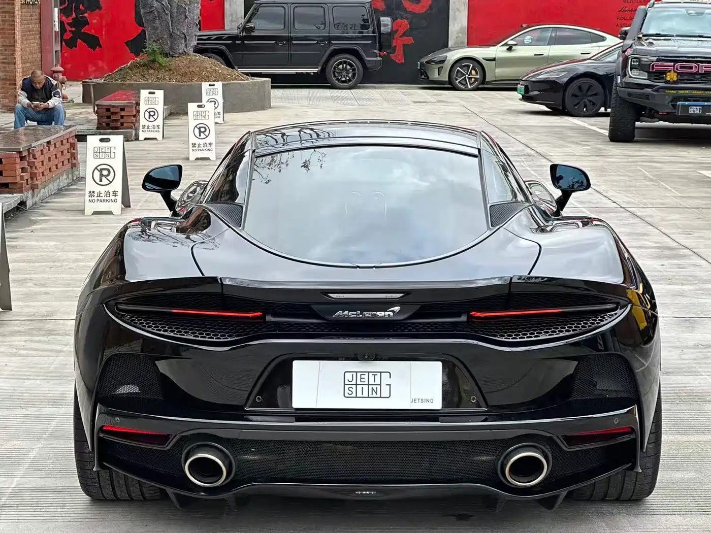 MCLAREN GT