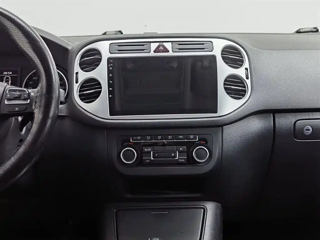 Volkswagen Tiguan 2012 1.8TSI Automatic 2WD Trend Edition фото 12