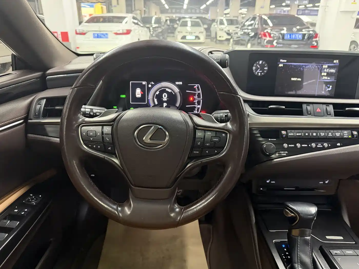 Lexus ES 2020 Model 300h Excellence Edition фото 12