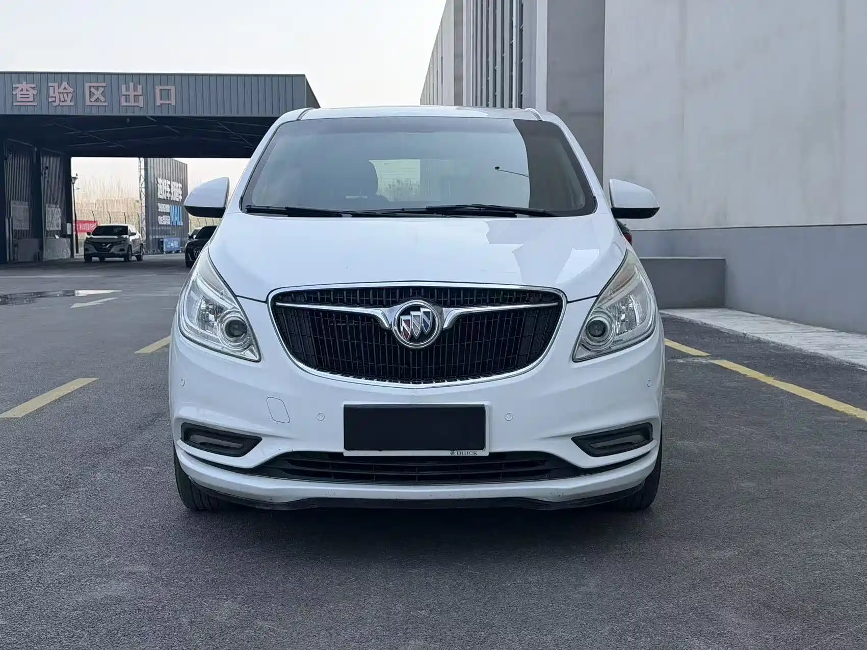 Фото 2 - Buick GL8