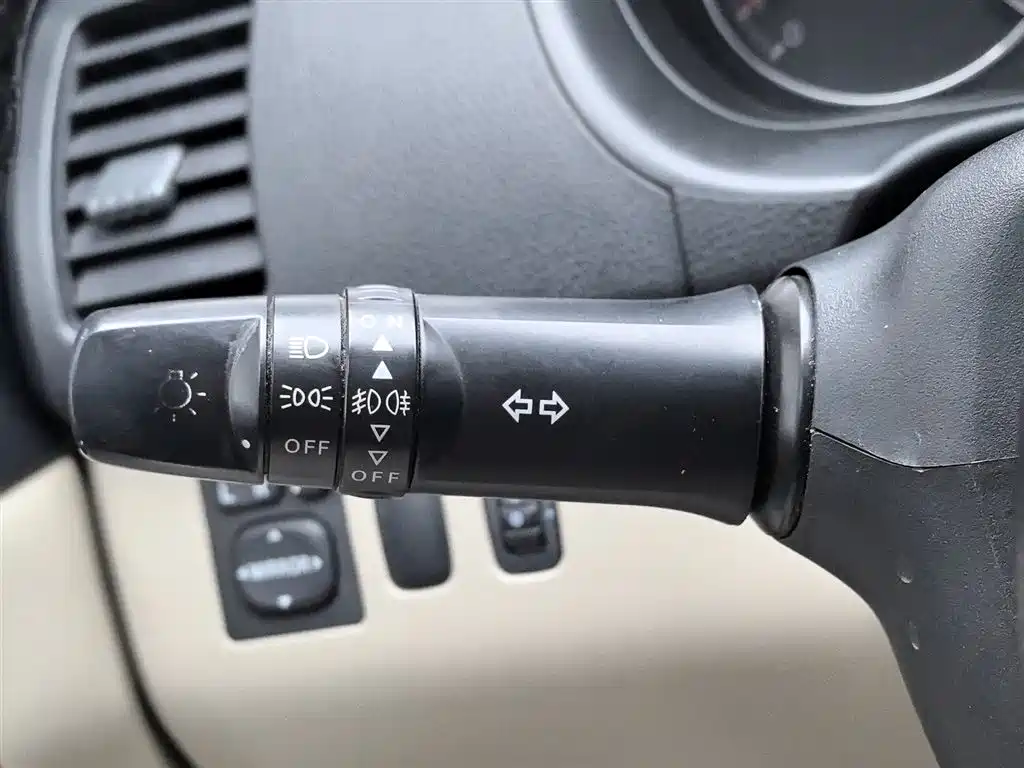 Mitsubishi Pajero Sport 2013 3.0L Automatic 2WD Luxury фото 21