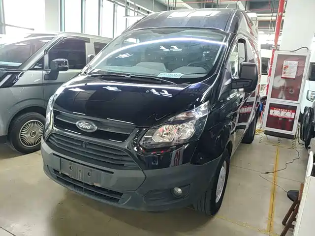 Ford Transit 2.0T柴油多功能商用车短轴中顶6座国VI