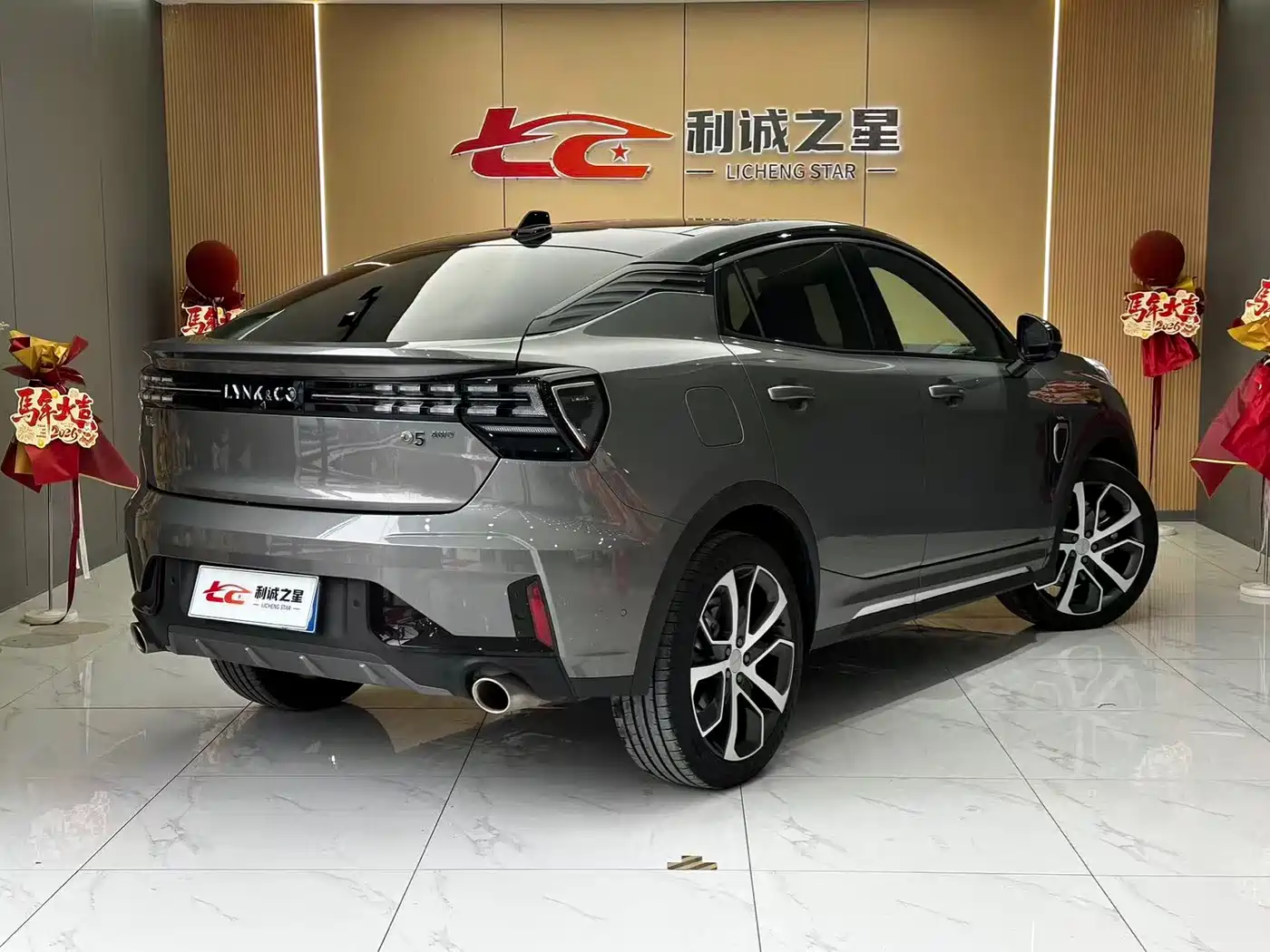 Lynk & Co 05 2020 2.0TD 4WD Halo Edition фото 6