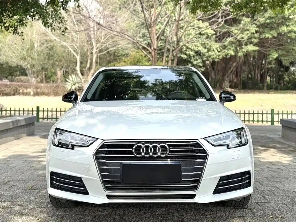 Audi A4L 2017 40 TFSI Progressive фото 2