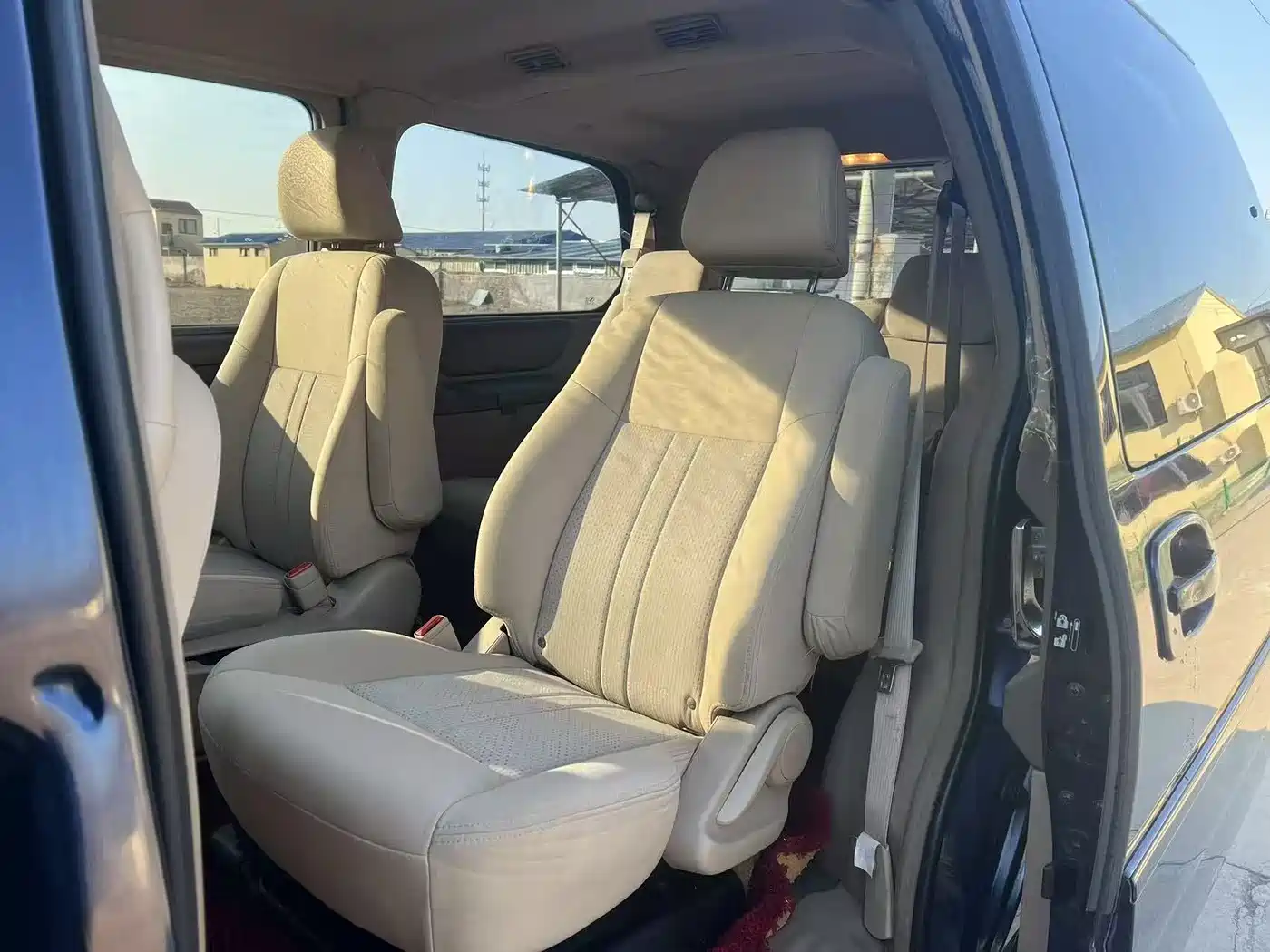 Buick GL8 2011 2.4L CT Comfort Edition фото 9