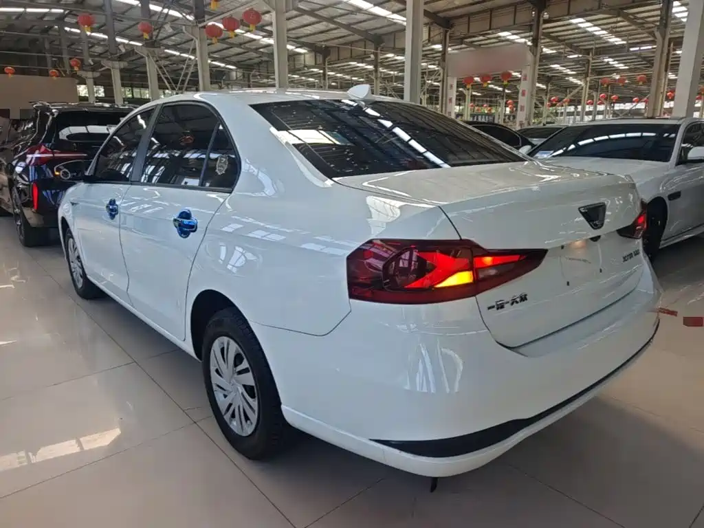 Фото 5 - Jetta VA3