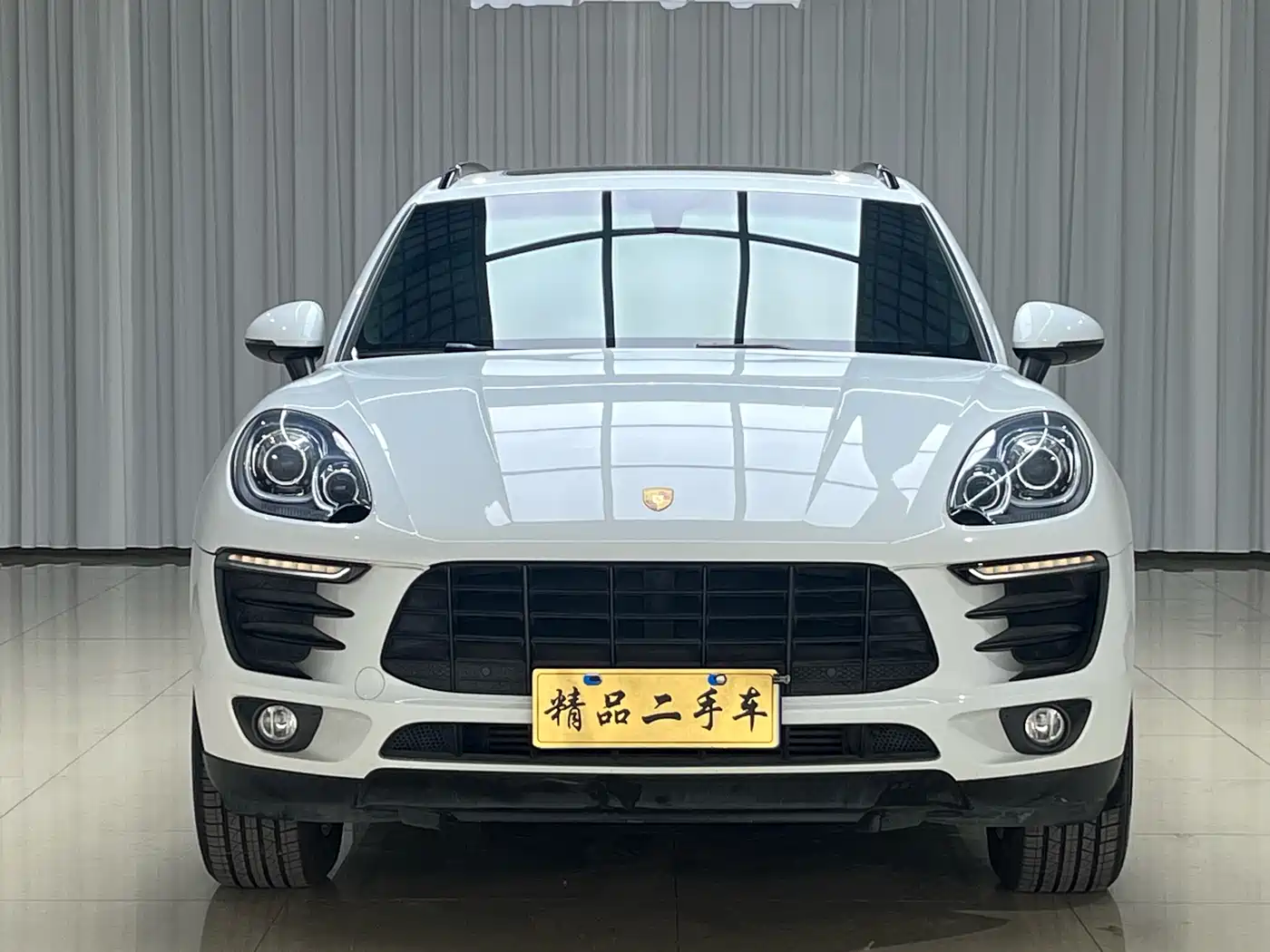 Porsche Macan 2016 Macan 2.0T фото 2