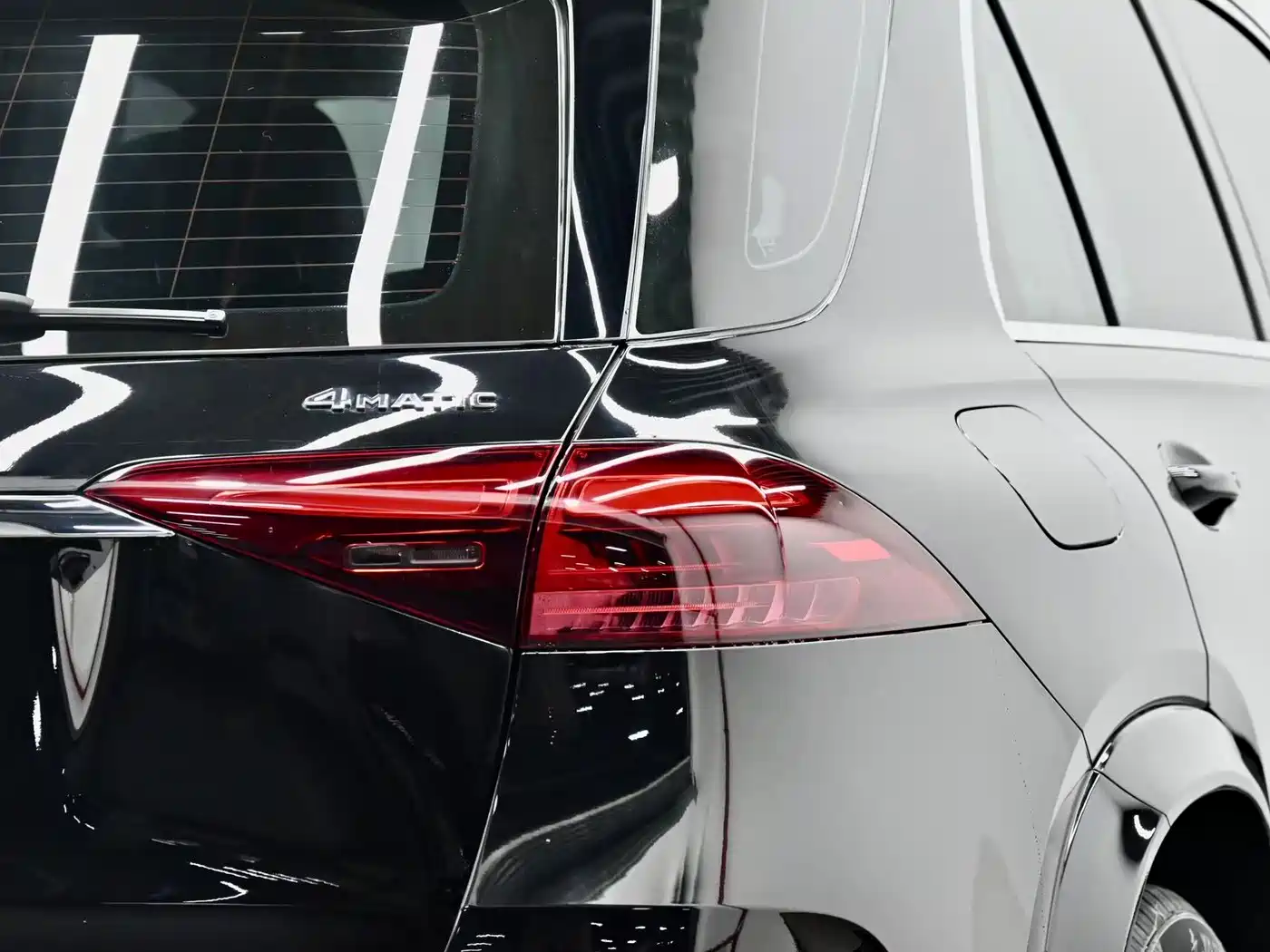 Mercedes-Benz GLE 2024 GLE 450 4MATIC Fashion фото 16