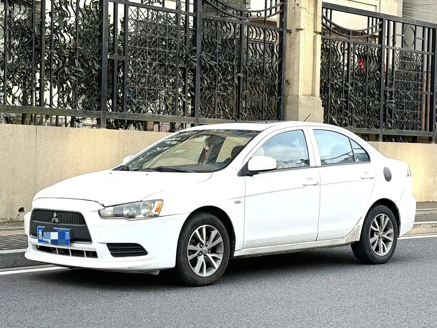 Mitsubishi Lancer EX 2013 Fashion Edition 1.8L Manual Comfort фото 3