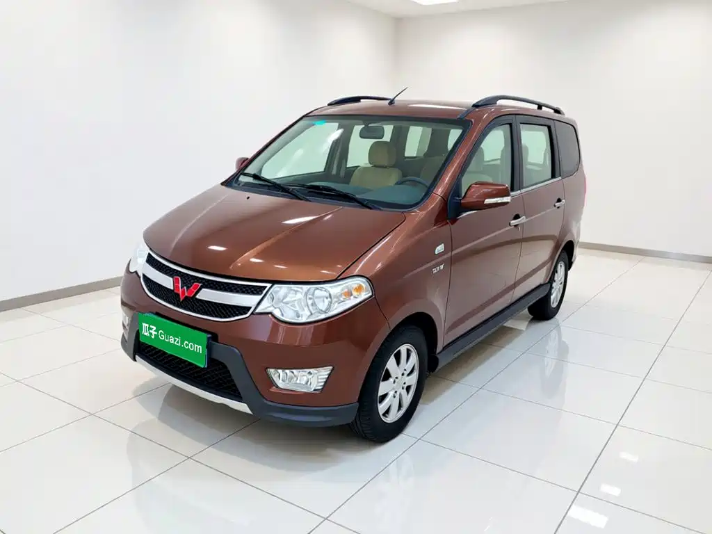 Wuling Motors Wuling Hongguang 2014 — пригон из Китая