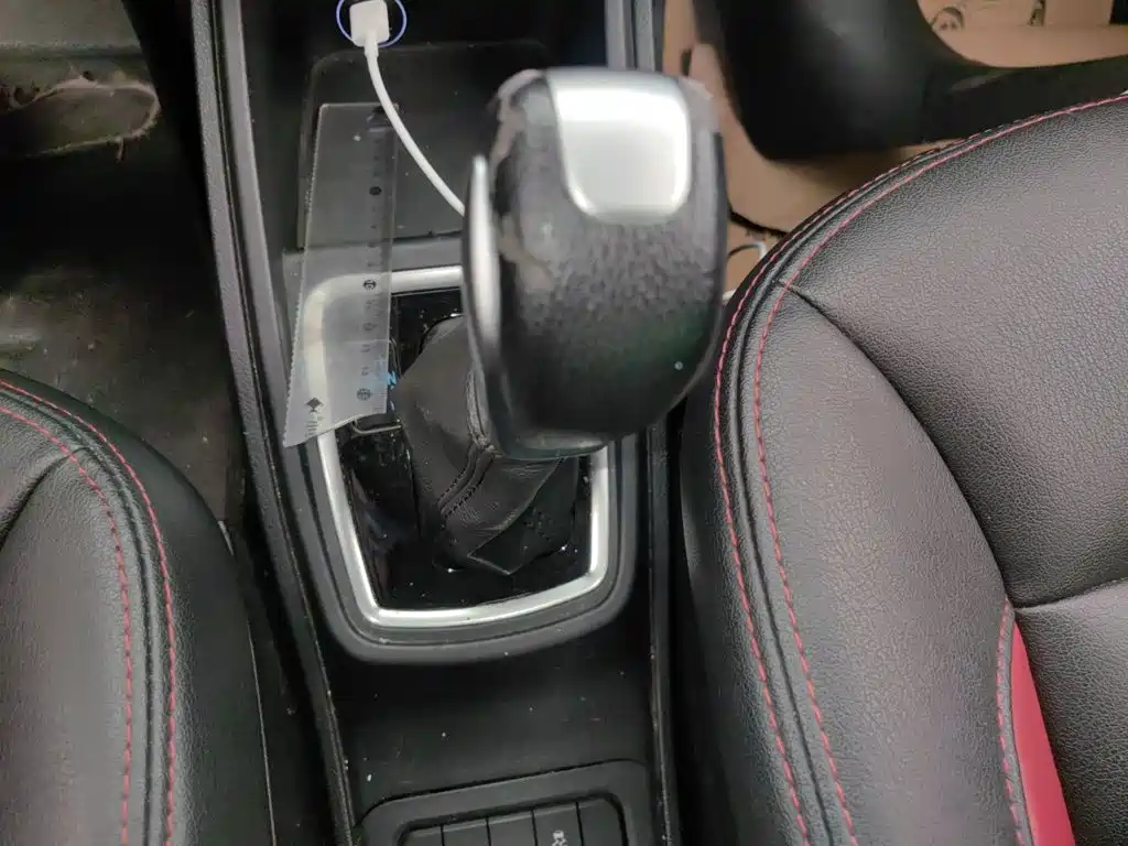 Haval H1 2015 2015 1.5L AMT Luxury