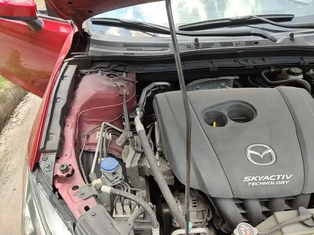 Mazda Mazda3 Axela 2014 2014 Hatchback 2.0L Automatic Sport